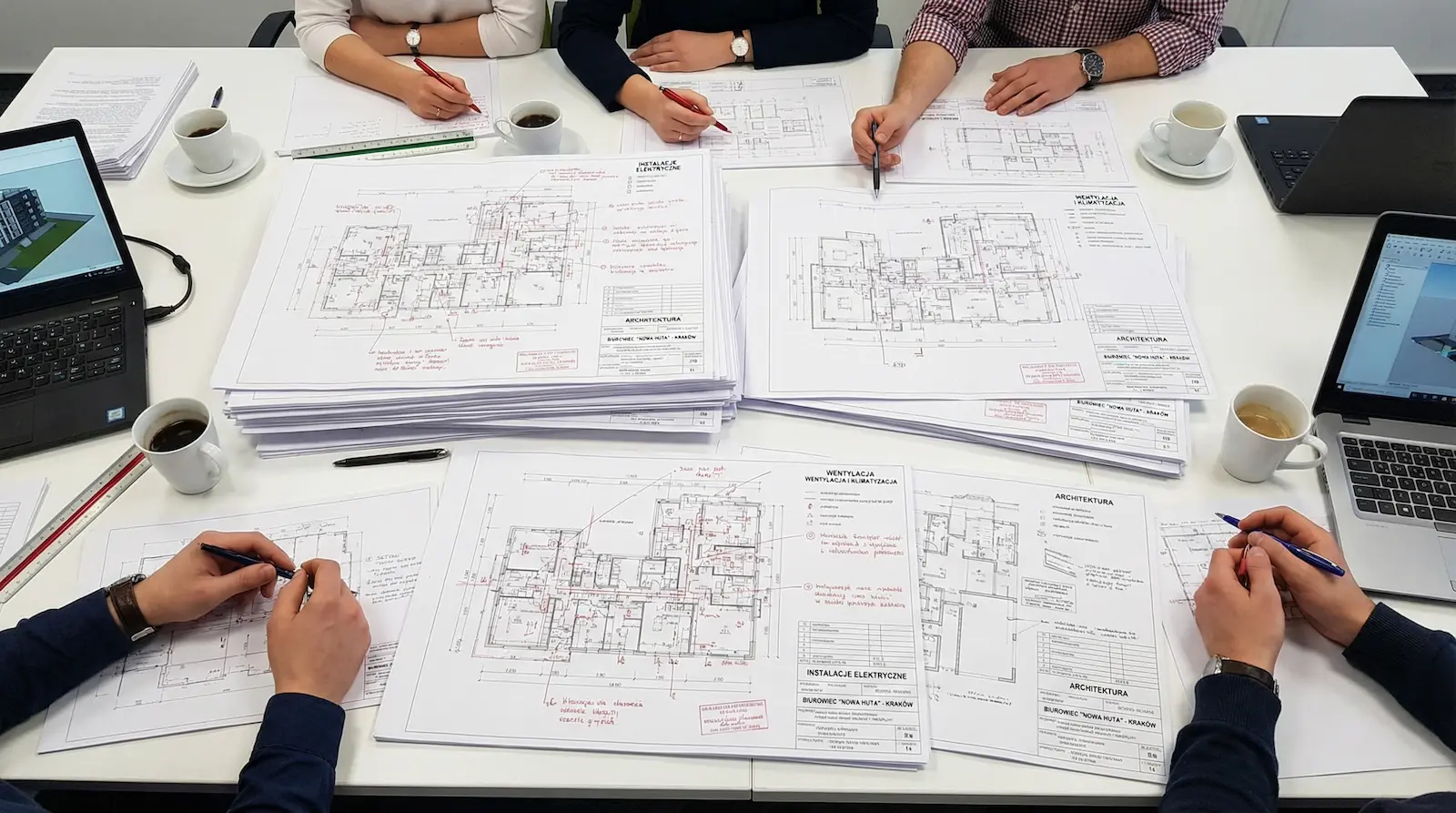 Uzgadnianie projektów branżowych biura z zarządcą budynku