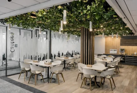 budynek biurowy w warszawie na mokotowie w stanie CAT B